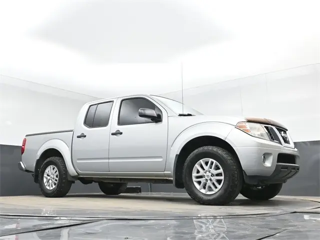 2016 Nissan Frontier SV photo 30