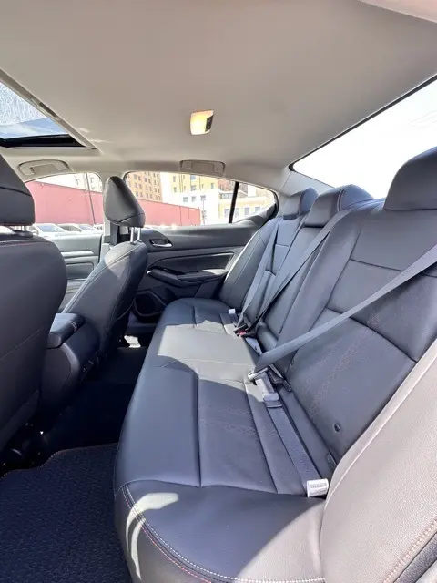 2025 Nissan Altima 2.5 SR photo 25