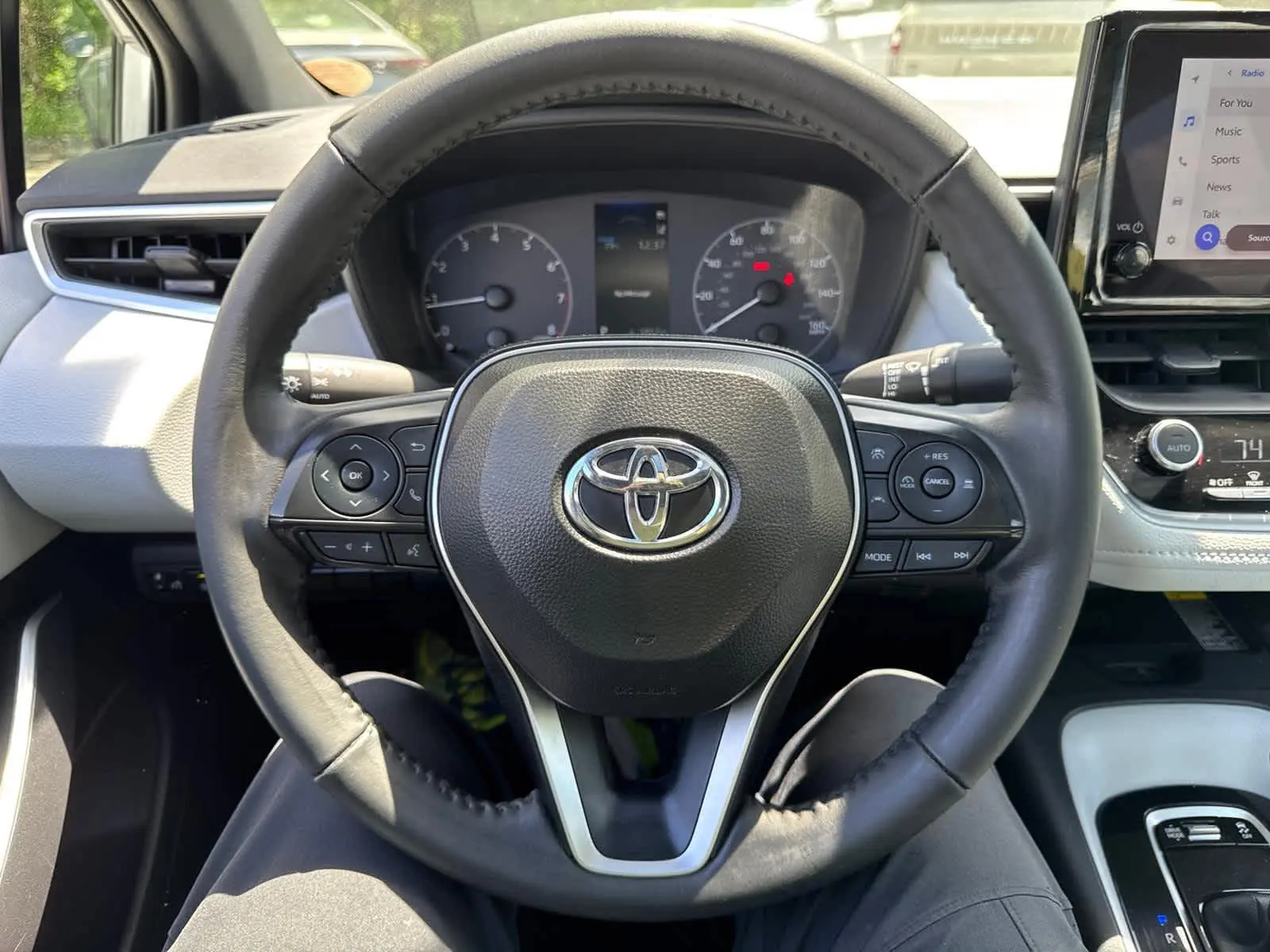 2024 Toyota Corolla SE Premium photo 17