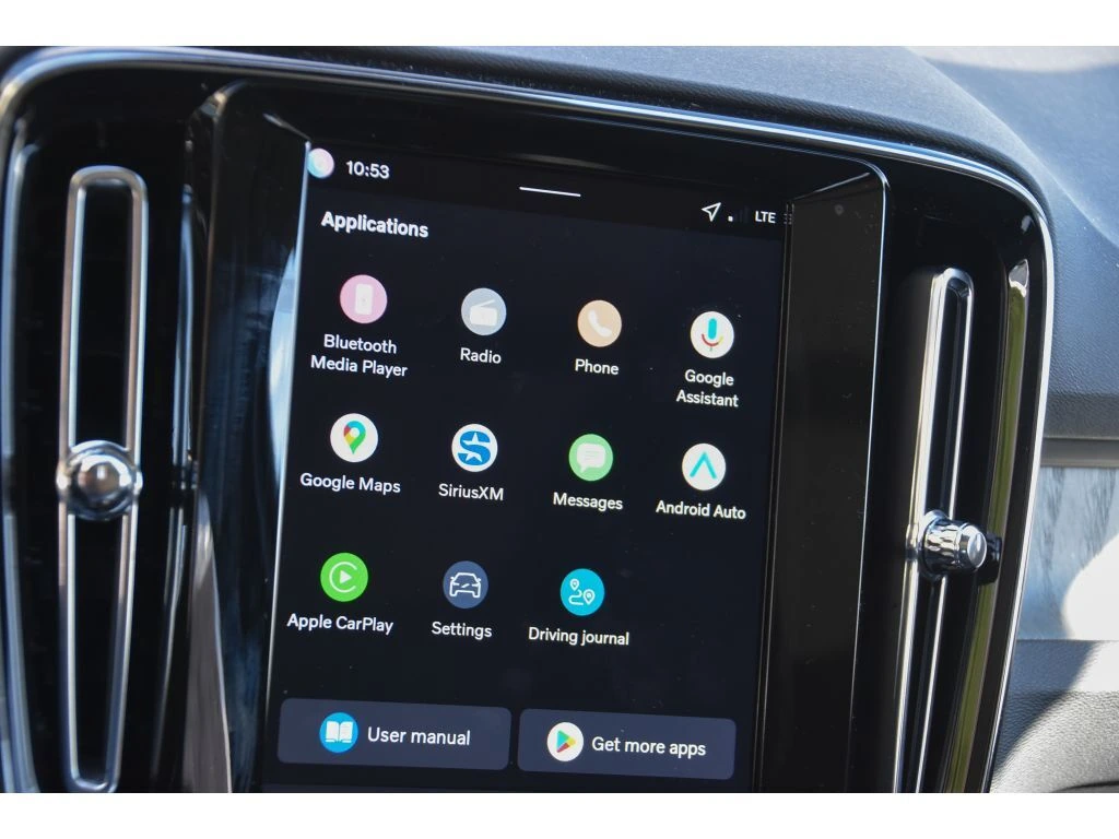 2026 Volvo - image 20