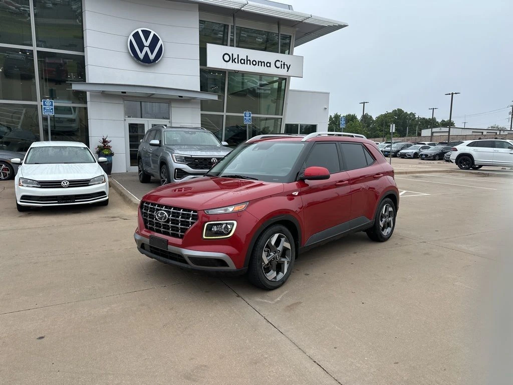 2022 Hyundai Venue Limited IVT's photo