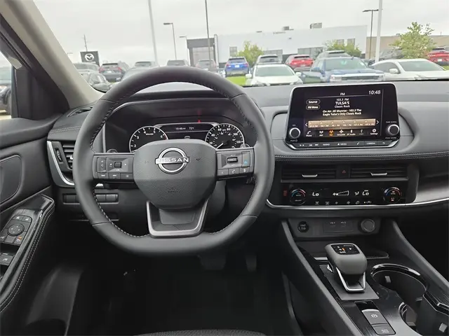 2026 Nissan Rogue SV photo 8