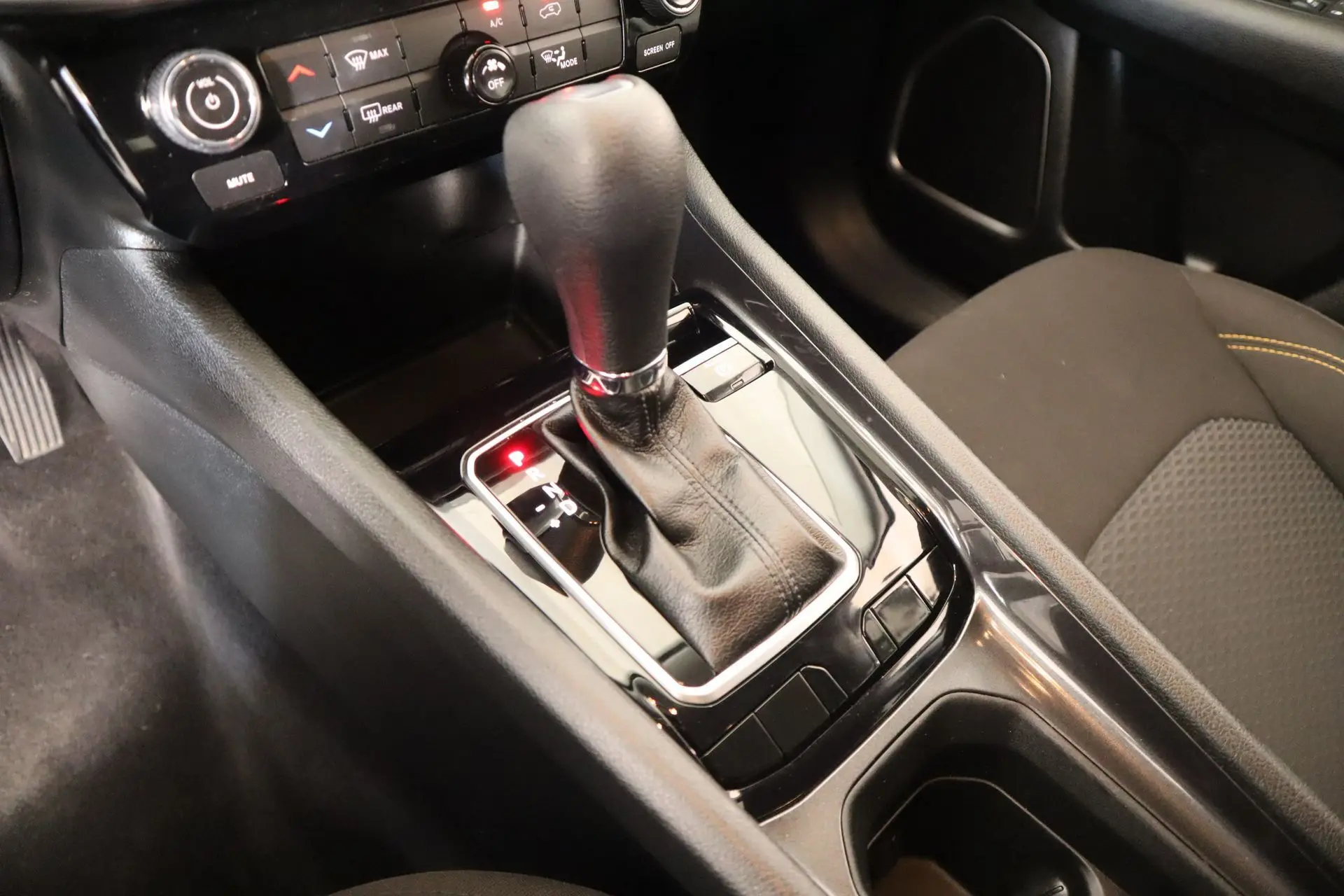 2022 Jeep Compass Sport photo 7