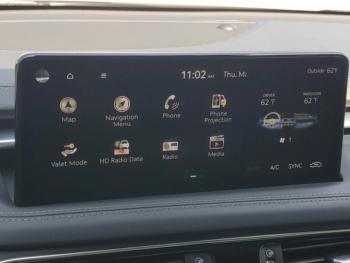 2022 GENESIS G70 Standard - Photo 28