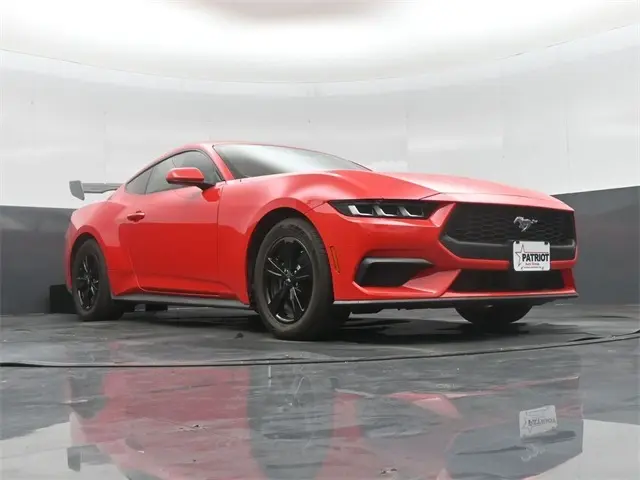 2024 Ford Mustang EcoBoost photo 33