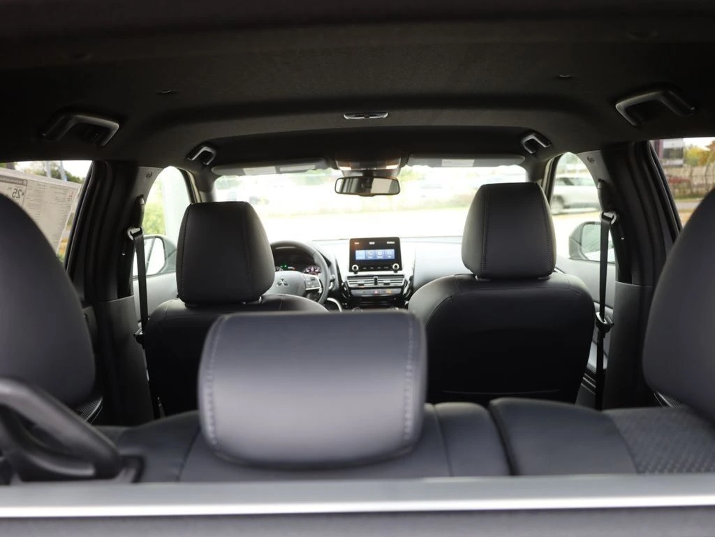 2026 Mitsubishi Eclipse Cross Black Edition - Photo 28
