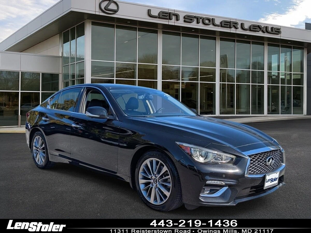 2023 INFINITI Q50 LUXE