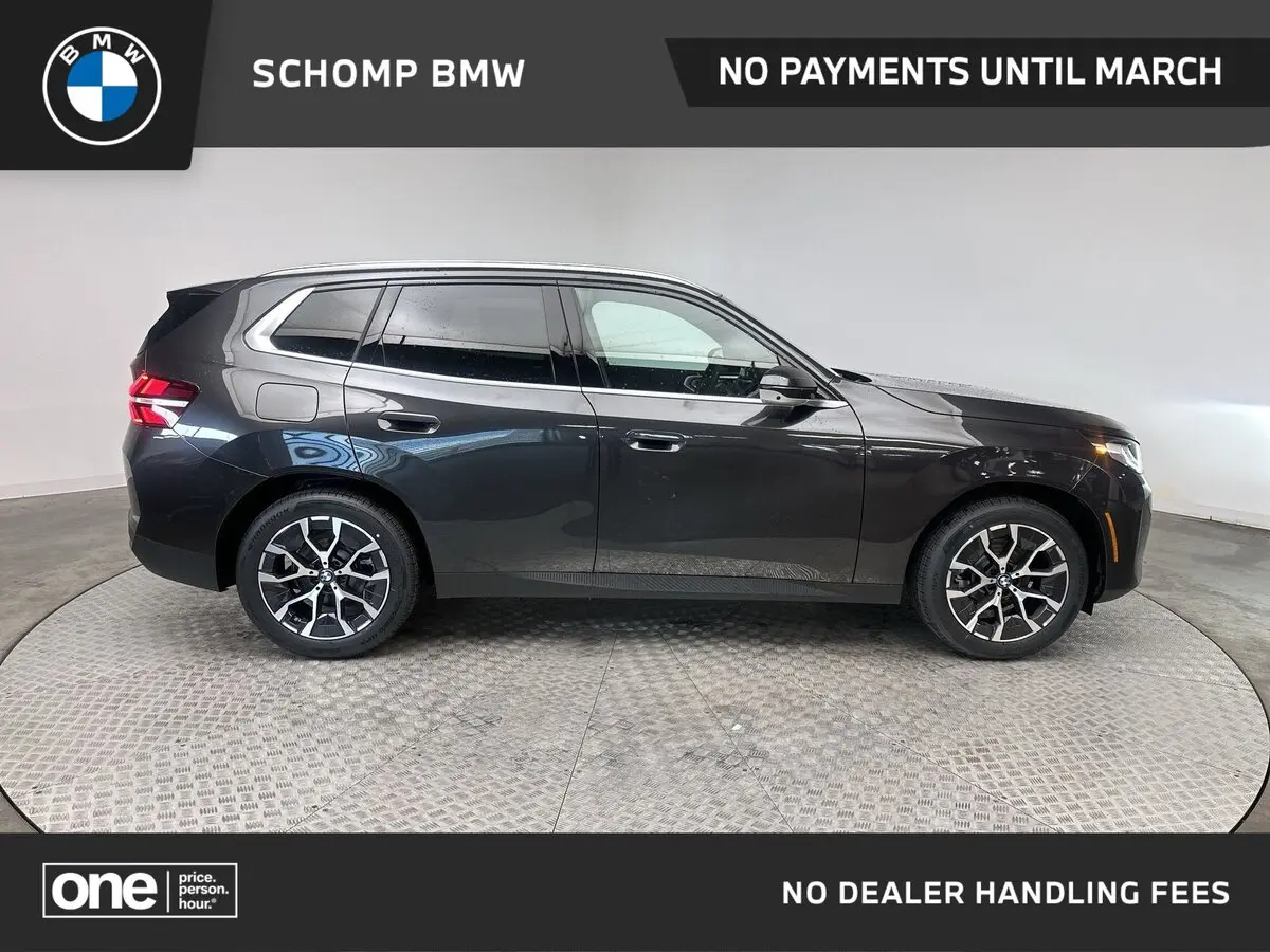 2026 BMW X3 30's photo