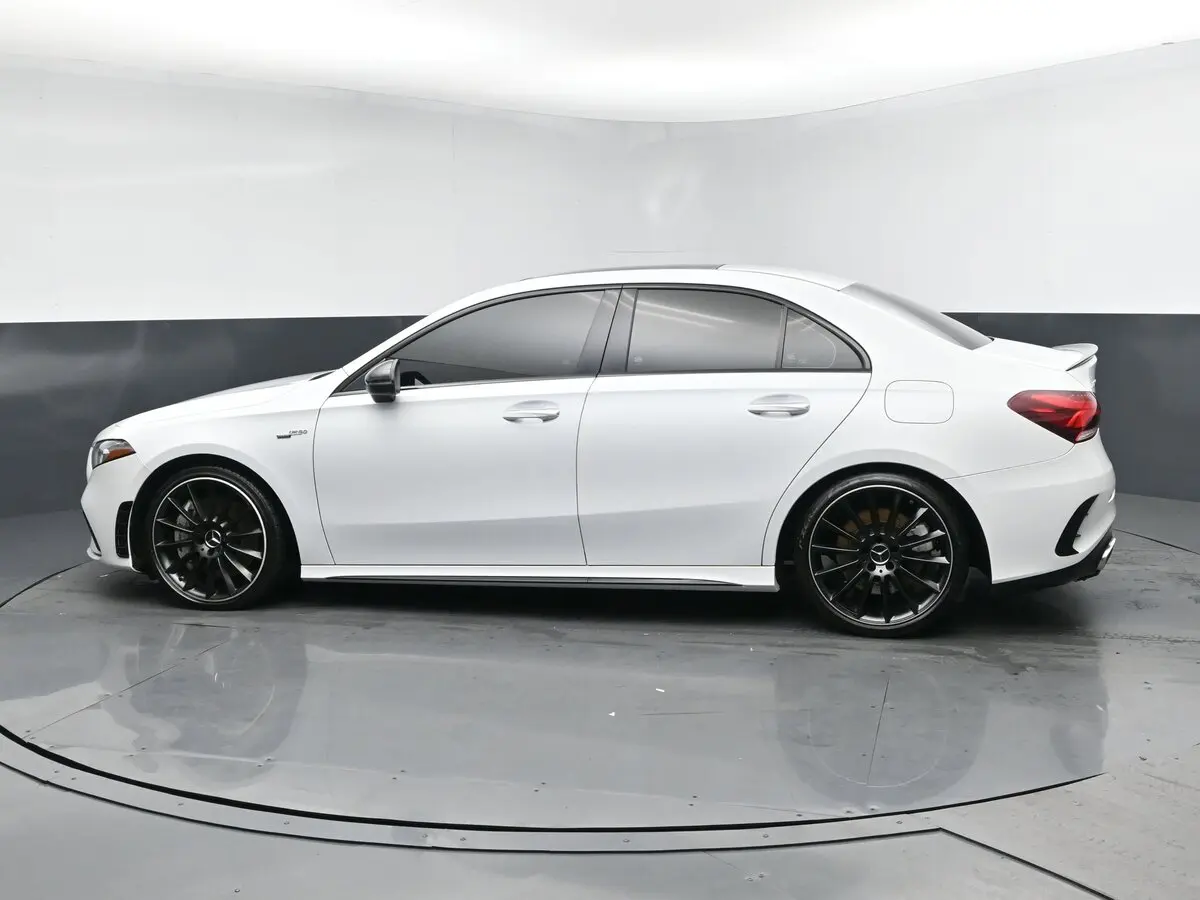 2020 Mercedes Benz A AMG 35 4MATIC photo 3
