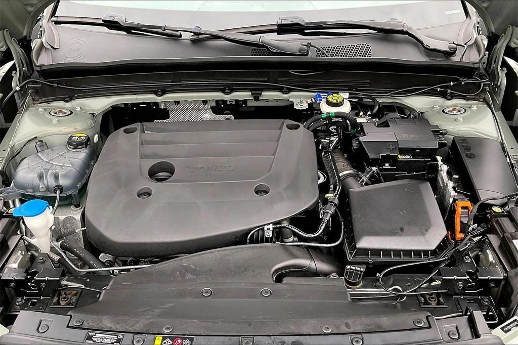 2024 Volvo - image 30