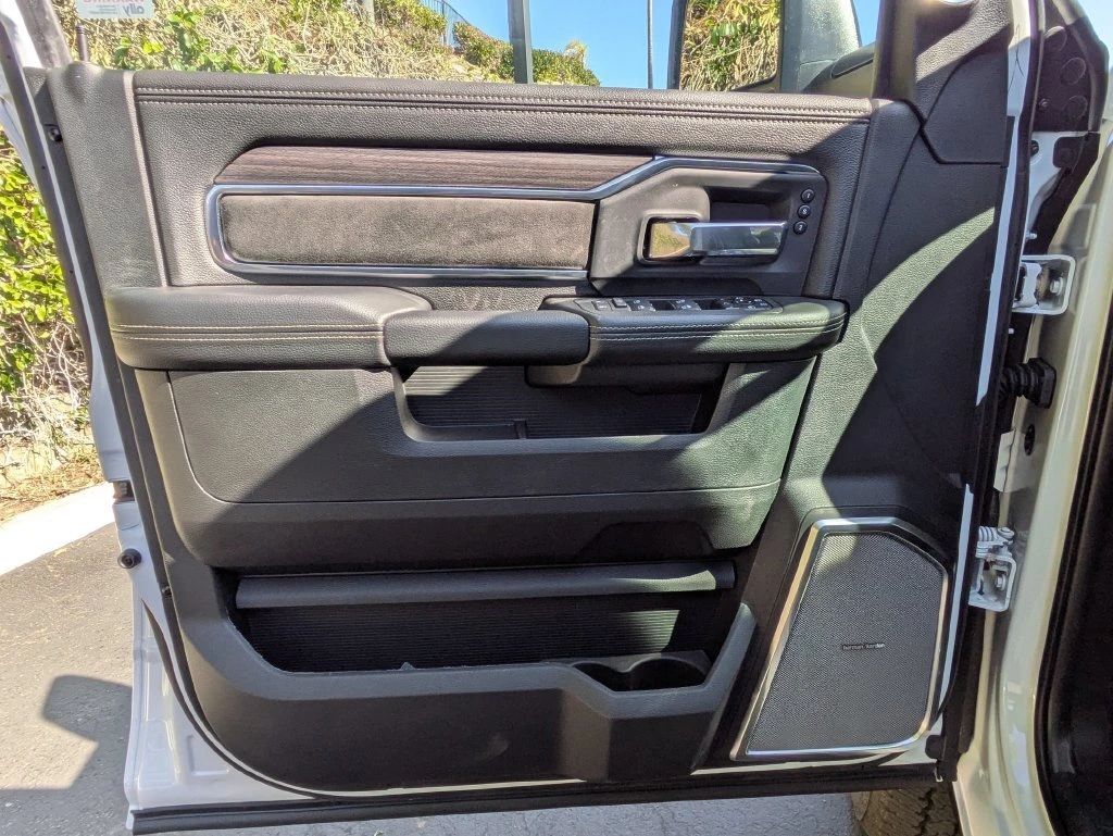 2026 RAM 2500 Laramie - Photo 11