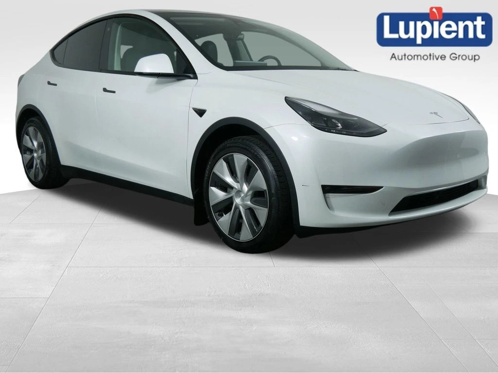 2023 Tesla Model Y Long Range Dual Motor All-Wheel Drive's photo