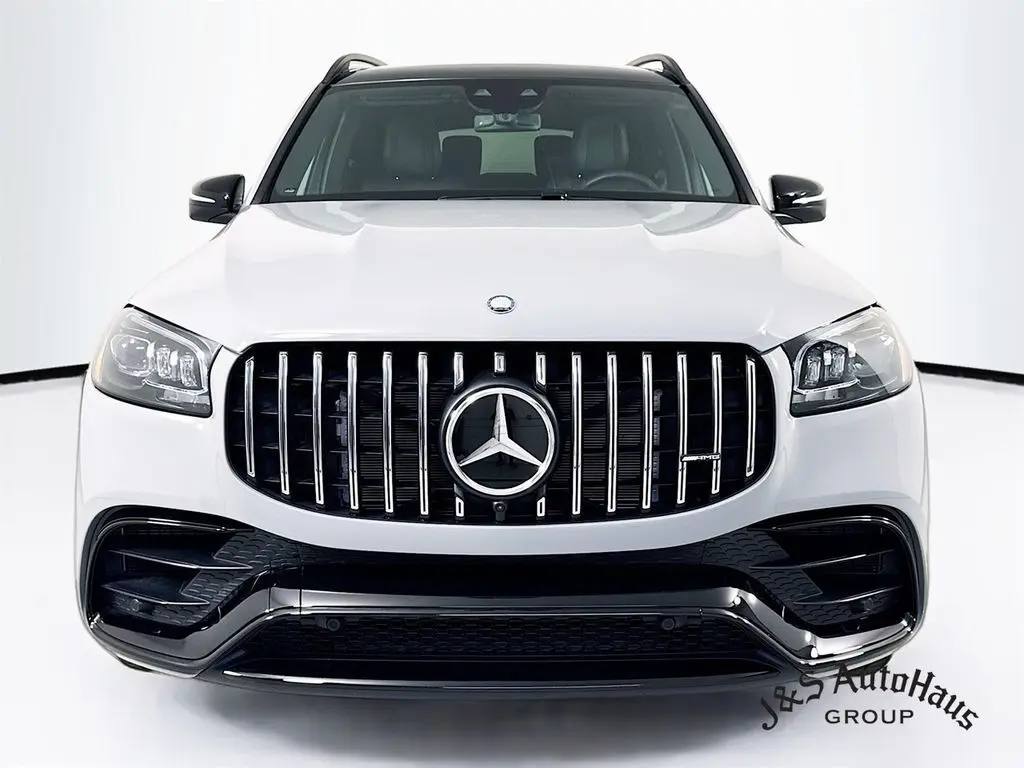 2025 Mercedes Benz GLS 63 AMG 4MATIC photo 2