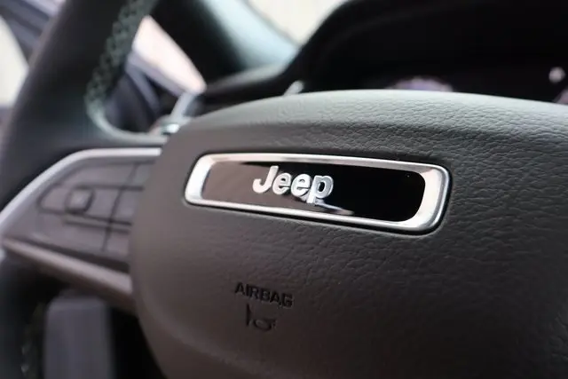 2025 Jeep Grand Cherokee Limited photo 20