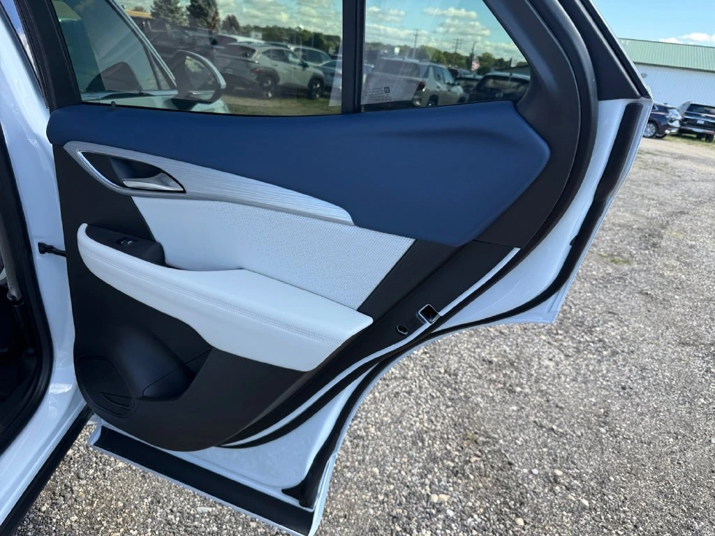 2026 Buick Envision Avenir - Photo 36