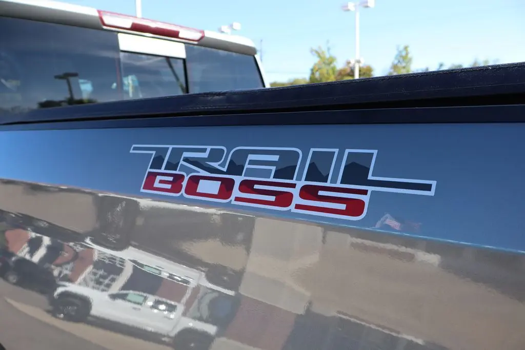 2021 Chevrolet Silverado Trail Boss LT photo 27