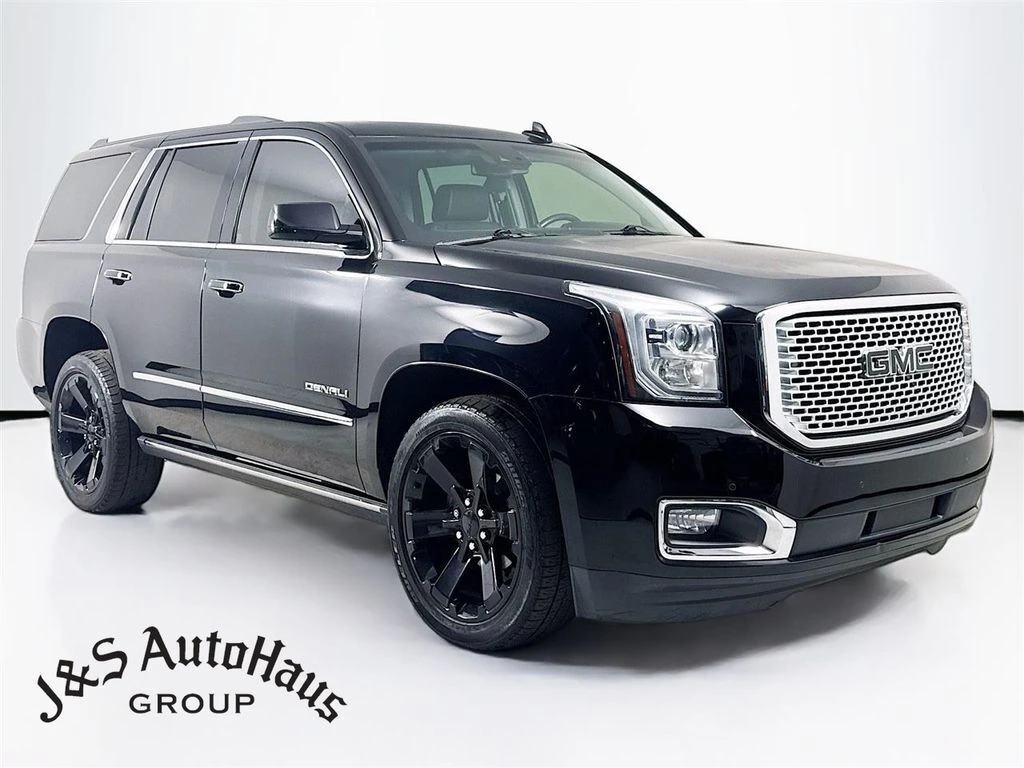 2016 GMC Yukon Denali's photo