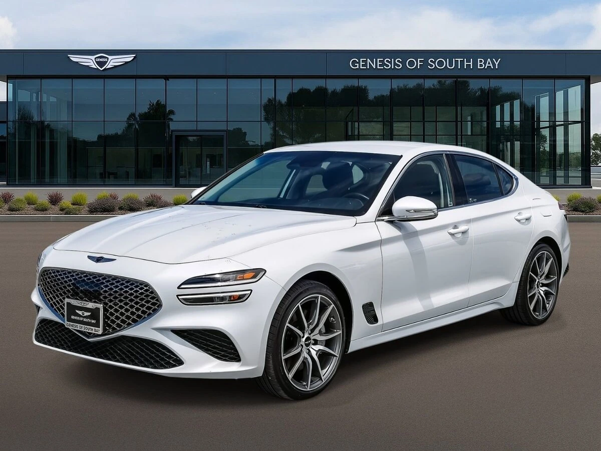 2025 Genesis G70 2.5T Standard's photo