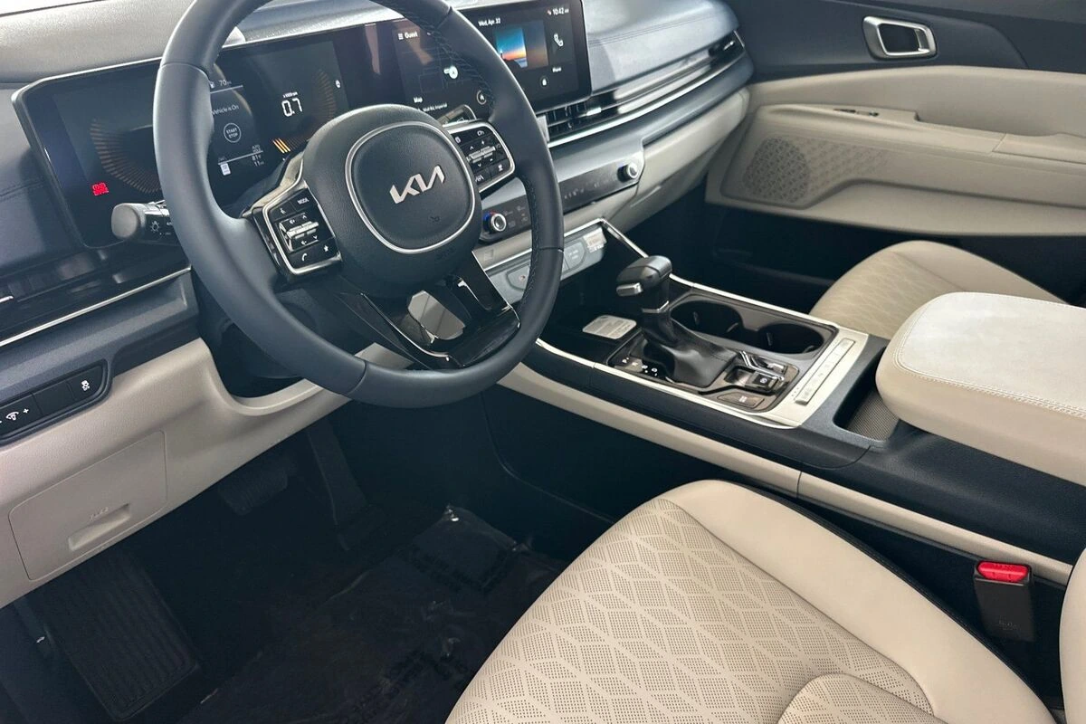 2026 Kia Carnival EX - Photo 10