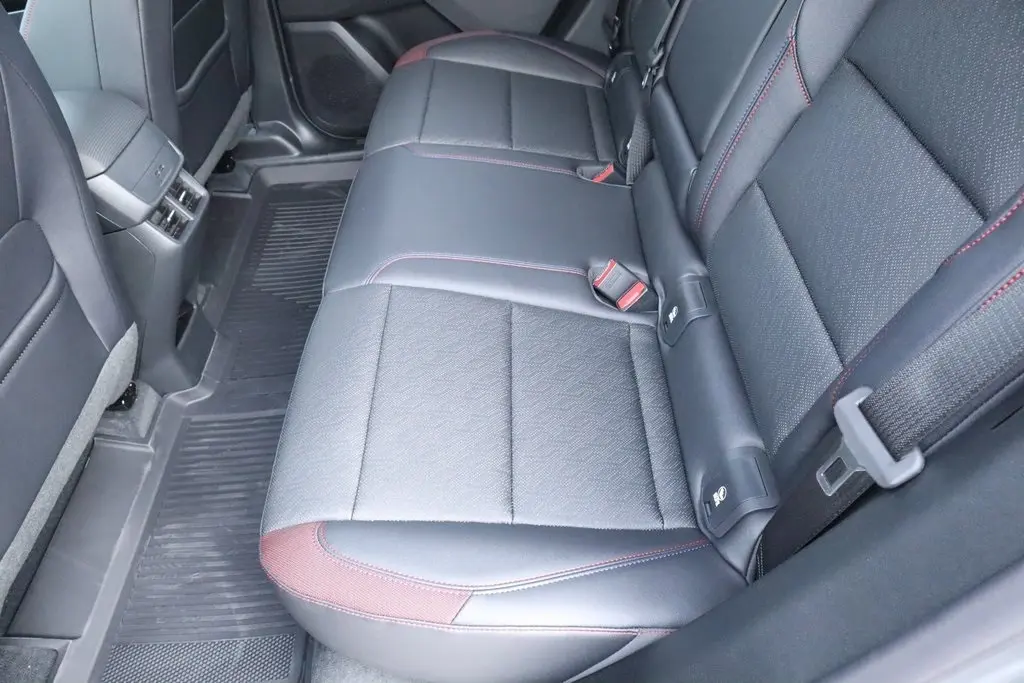 2026 Chevrolet Equinox RS photo 4