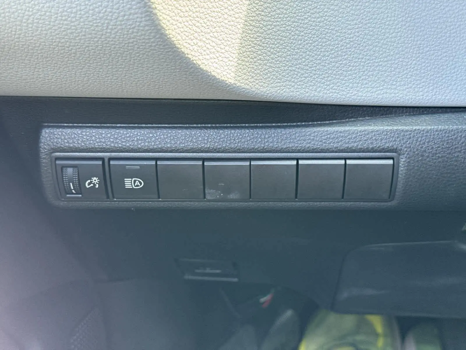 2024 Toyota Corolla SE Premium photo 23