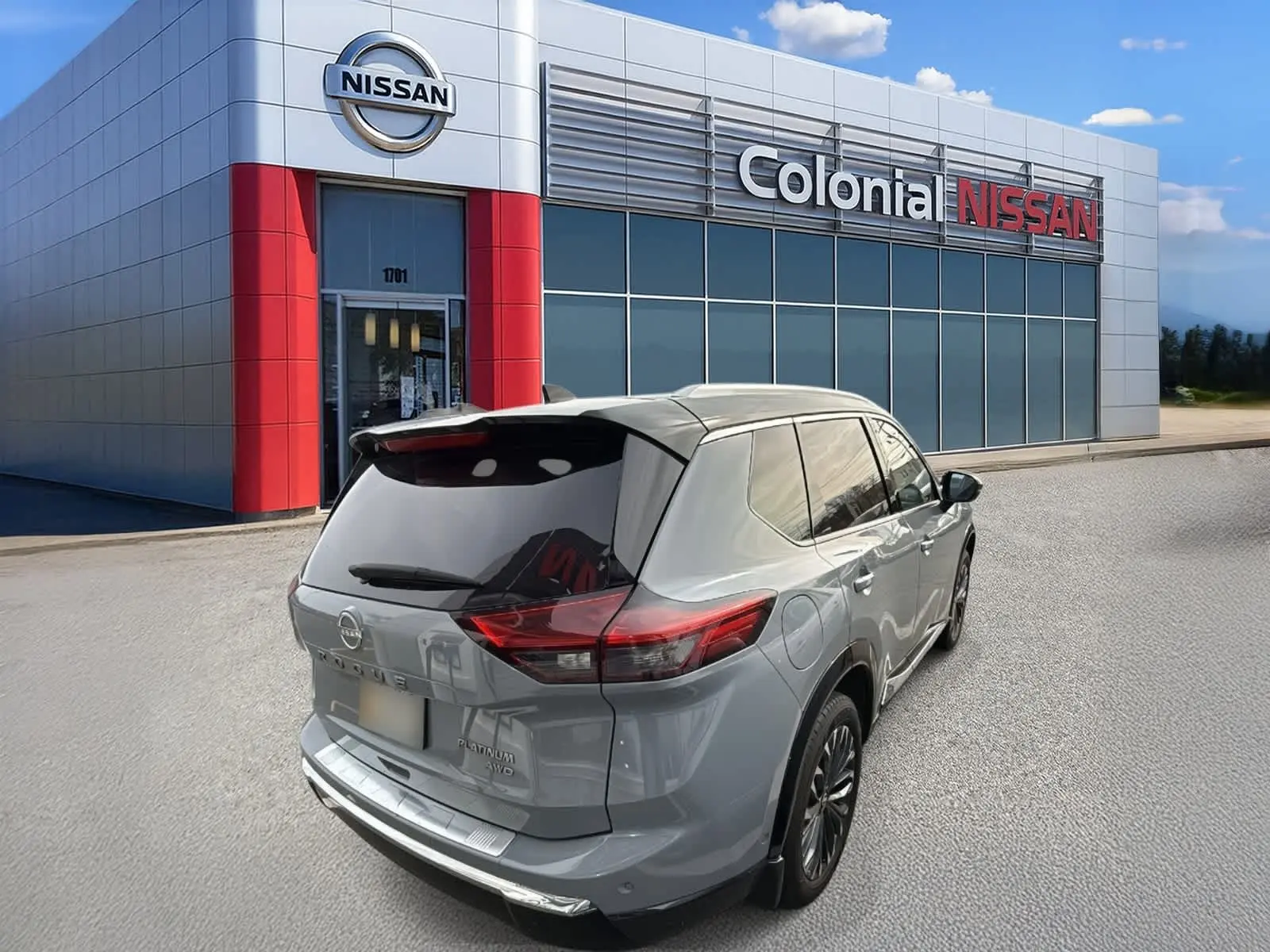 2024 Nissan Rogue Platinum photo 4