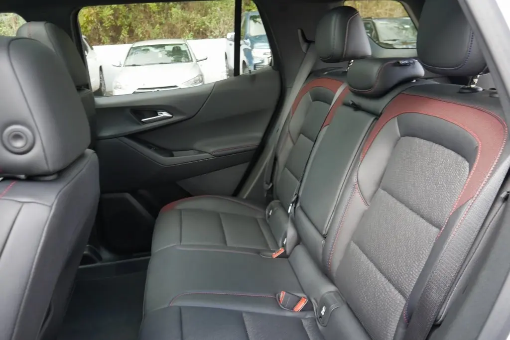 2026 Chevrolet Equinox RS photo 28