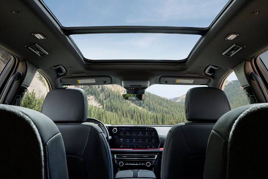 2026 Chevy Traverse Interior Cabin Seating, Infotainment, Moonroof