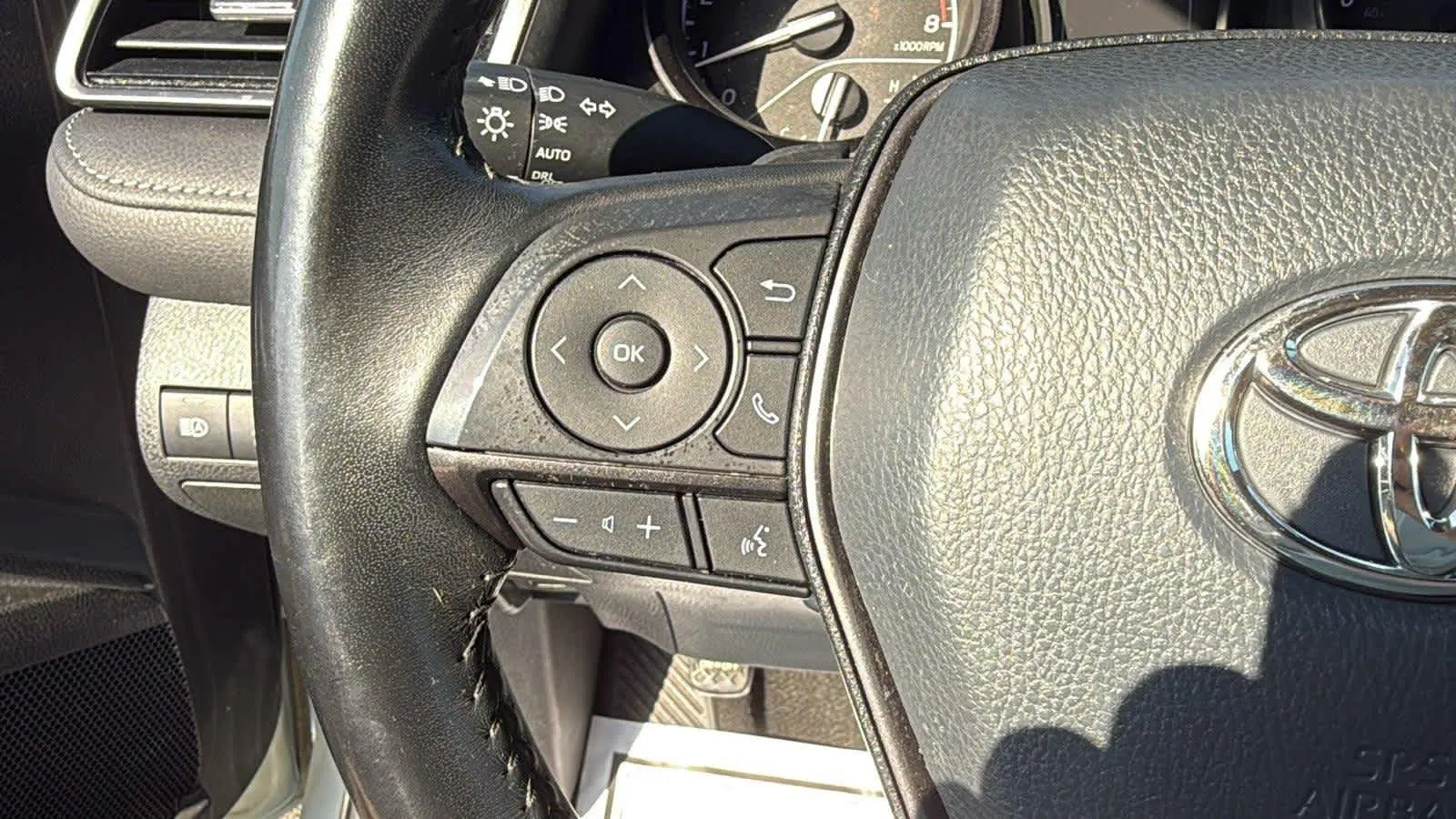 2021 Toyota Camry SE photo 12