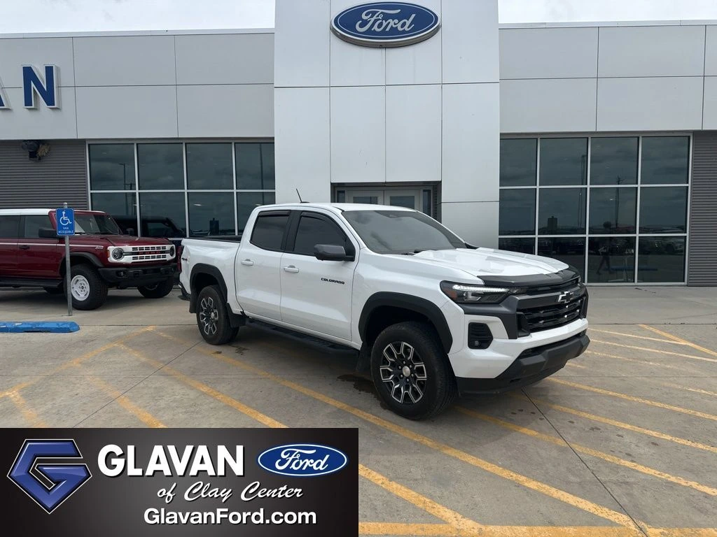 2024 Chevrolet Colorado 4WD LT Crew Cab Short Box's photo