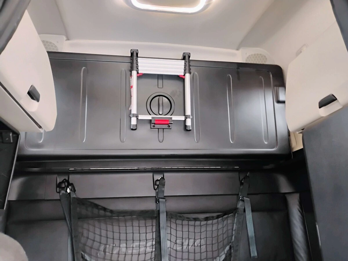 2024 Freightliner Cascadia - image 21