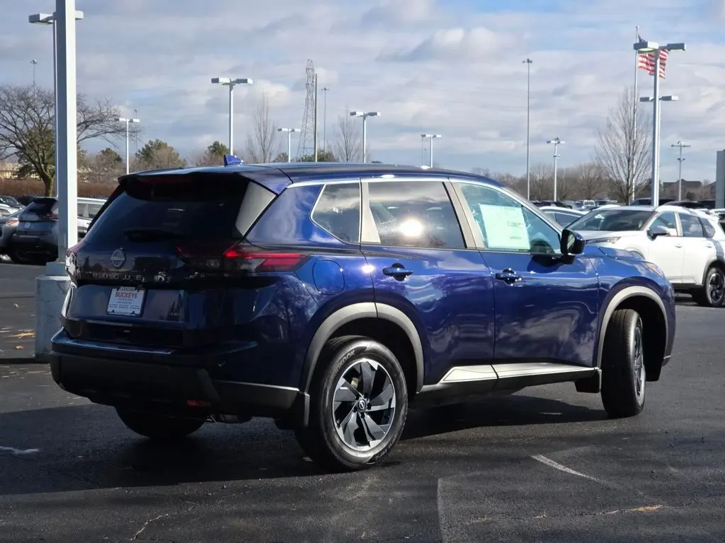 2026 Nissan Rogue SV photo 3