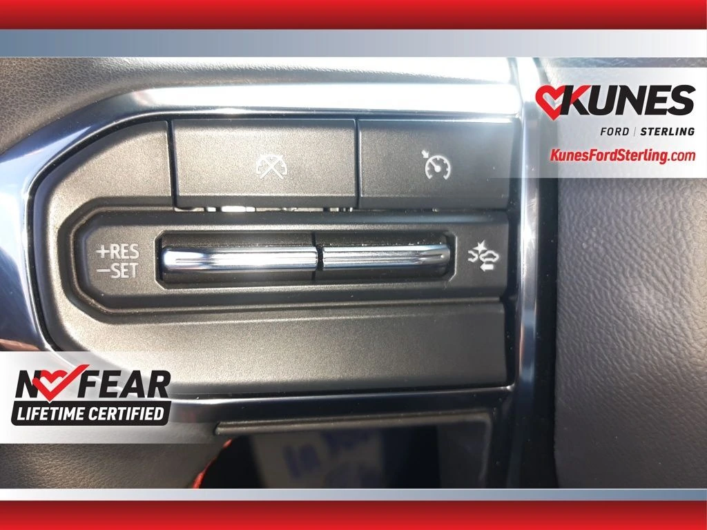 2024 GMC Canyon 4WD AT4X Crew Cab Short Box's photo
