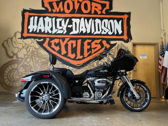 FLTRT 2023 Road Glide® 3