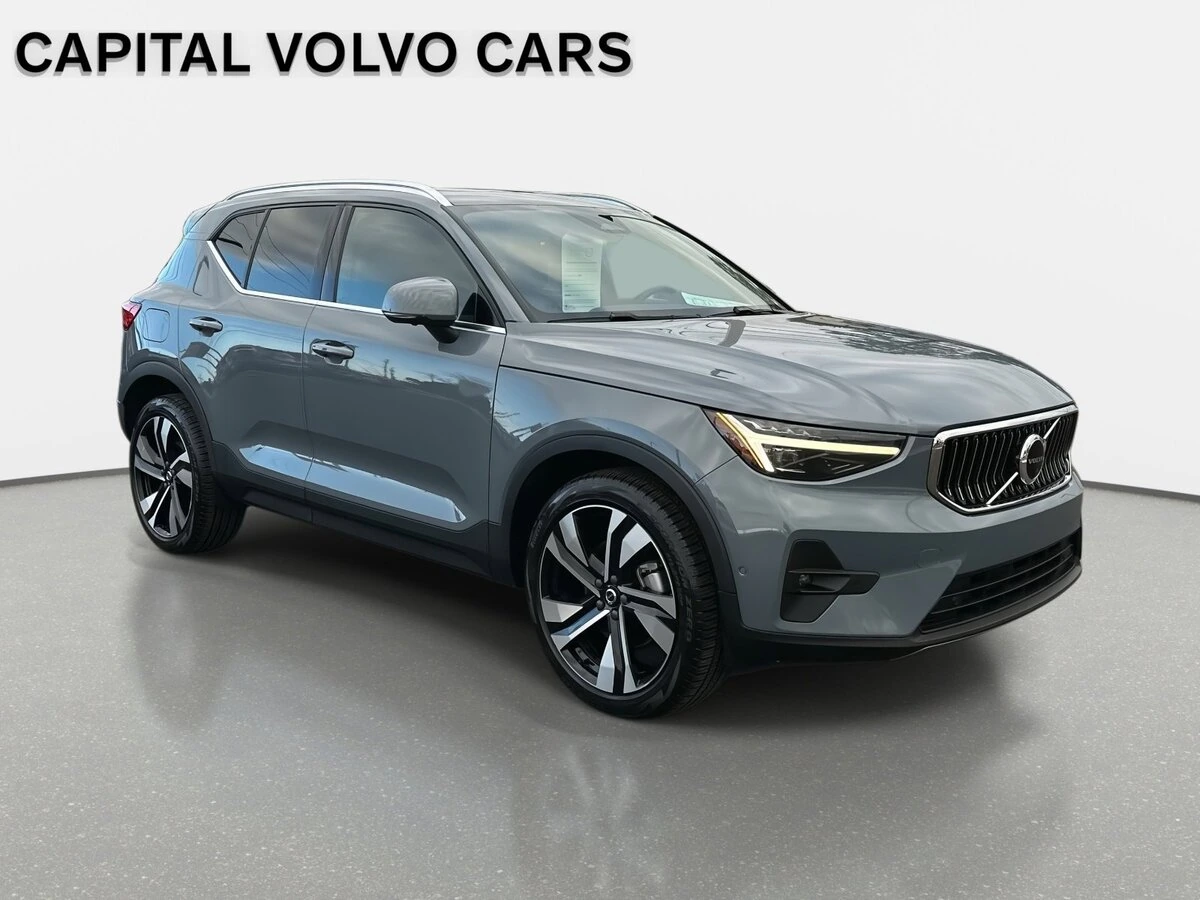 2023 Volvo - image 7