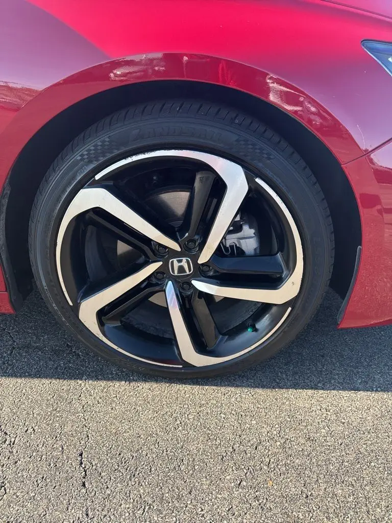 2020 Honda Accord Sport photo 4