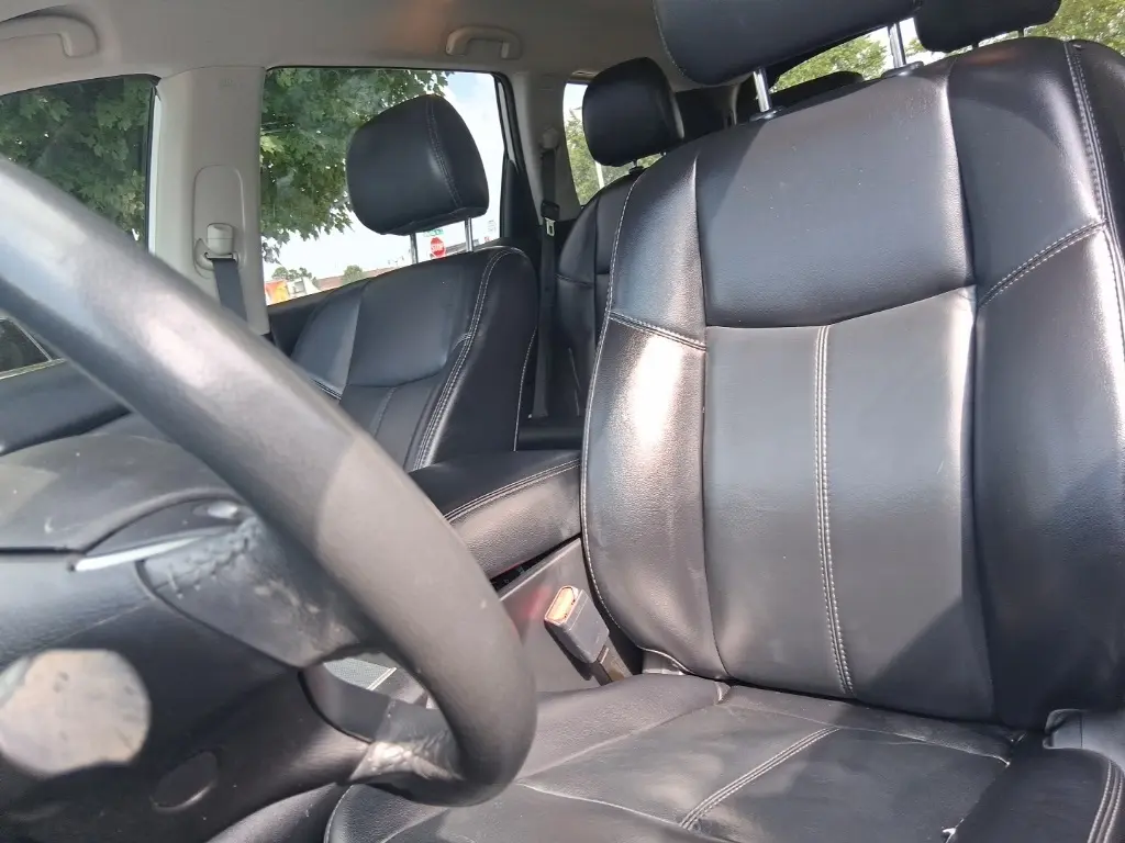 2018 Nissan Pathfinder SL photo 16