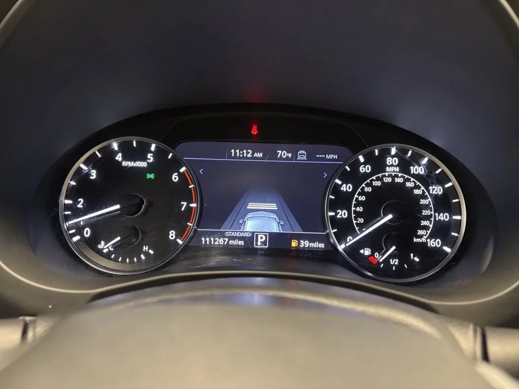 2019 Infiniti QX50 Essential AWD photo 9