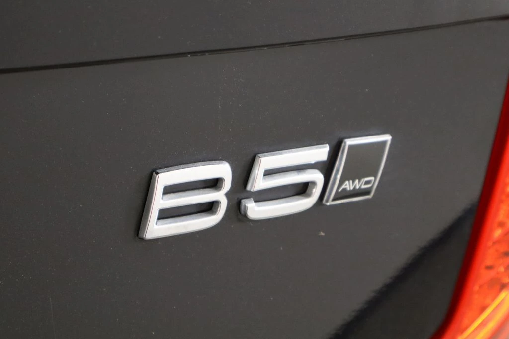 2023 Volvo - image 42