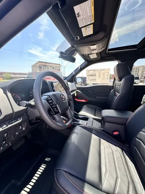 2026 Nissan Frontier PRO-4X photo 23