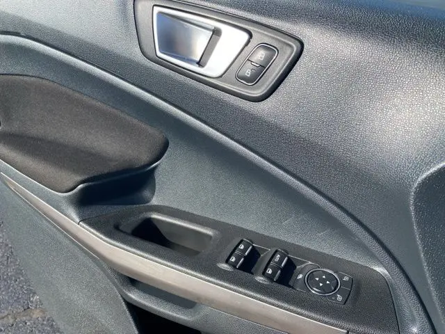 2019 Ford EcoSport SE photo 12