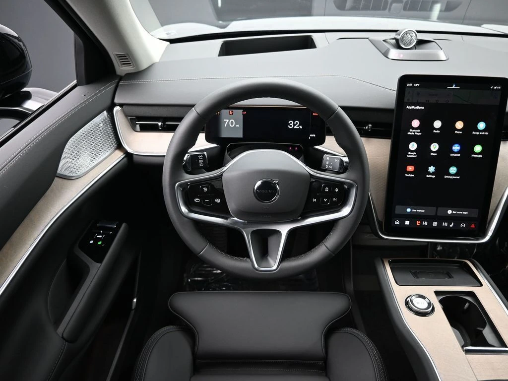 2025 Volvo EX90 Ultra - Photo 11