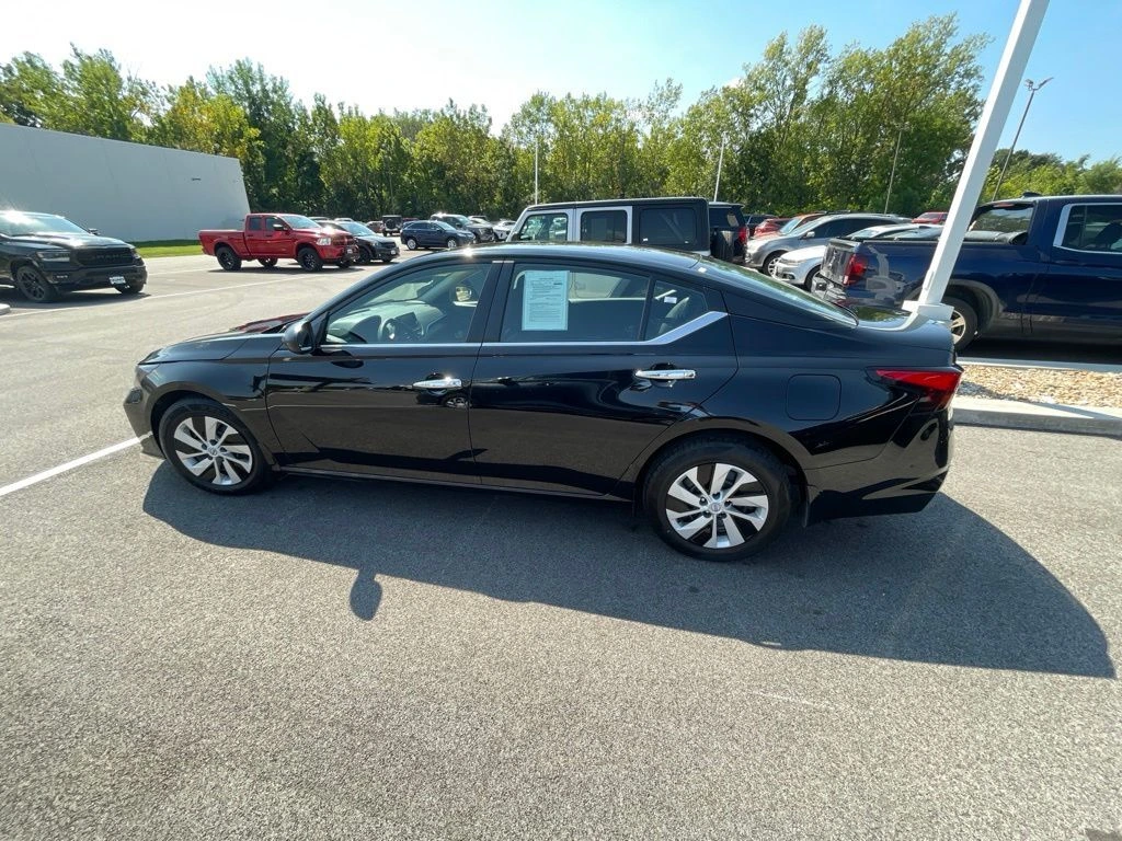 2024 Nissan Altima S - Photo 8