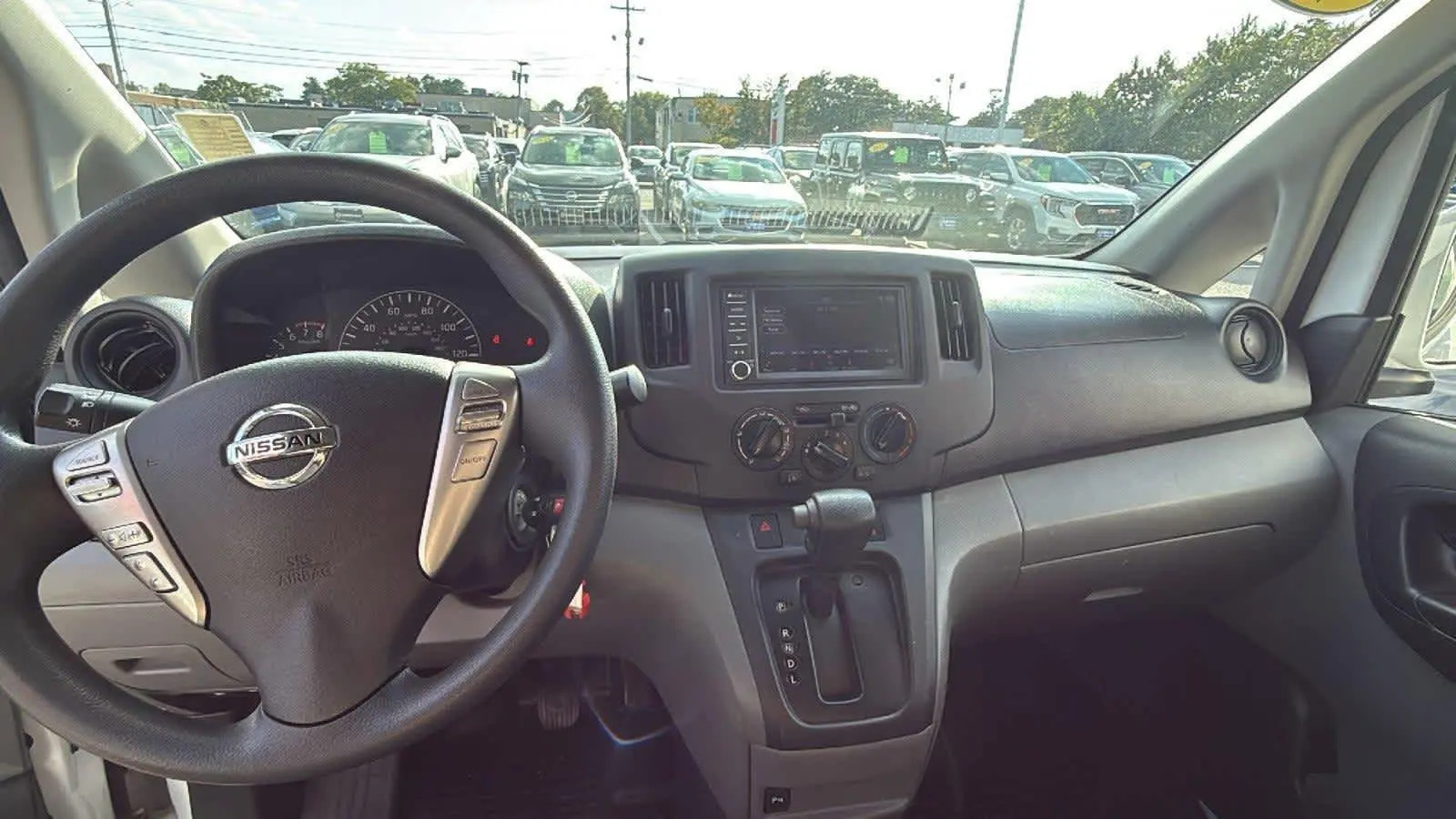 2020 Nissan NV200 SV photo 14