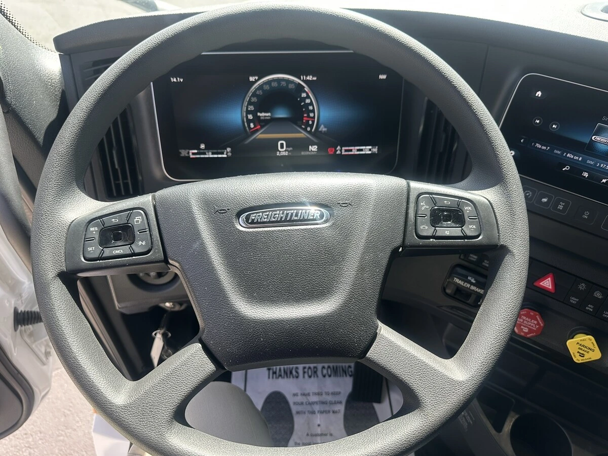 2026 Freightliner Cascadia - image 11