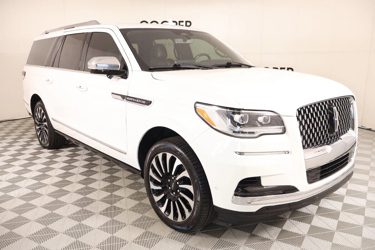 2024 Lincoln Navigator Black Label L