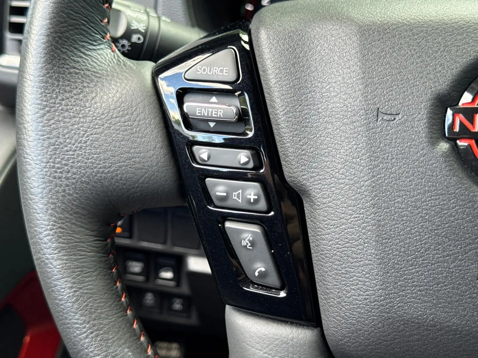2023 Nissan Frontier PRO-4X photo 21