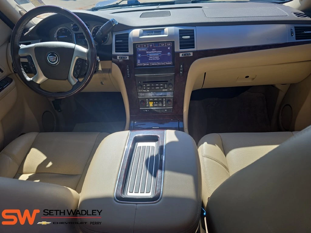 2013 Cadillac Escalade Luxury - Photo 9