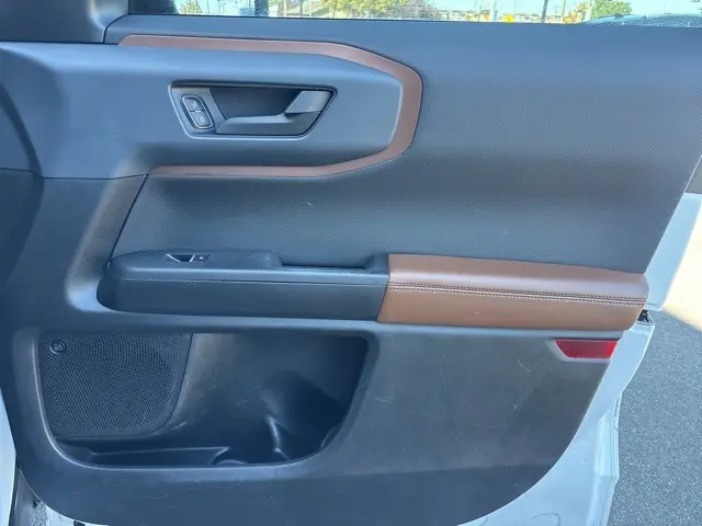 2021 Ford Bronco Sport Outer Banks photo 8