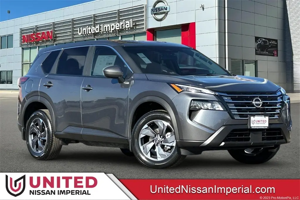 2026 Nissan Rogue SV's photo